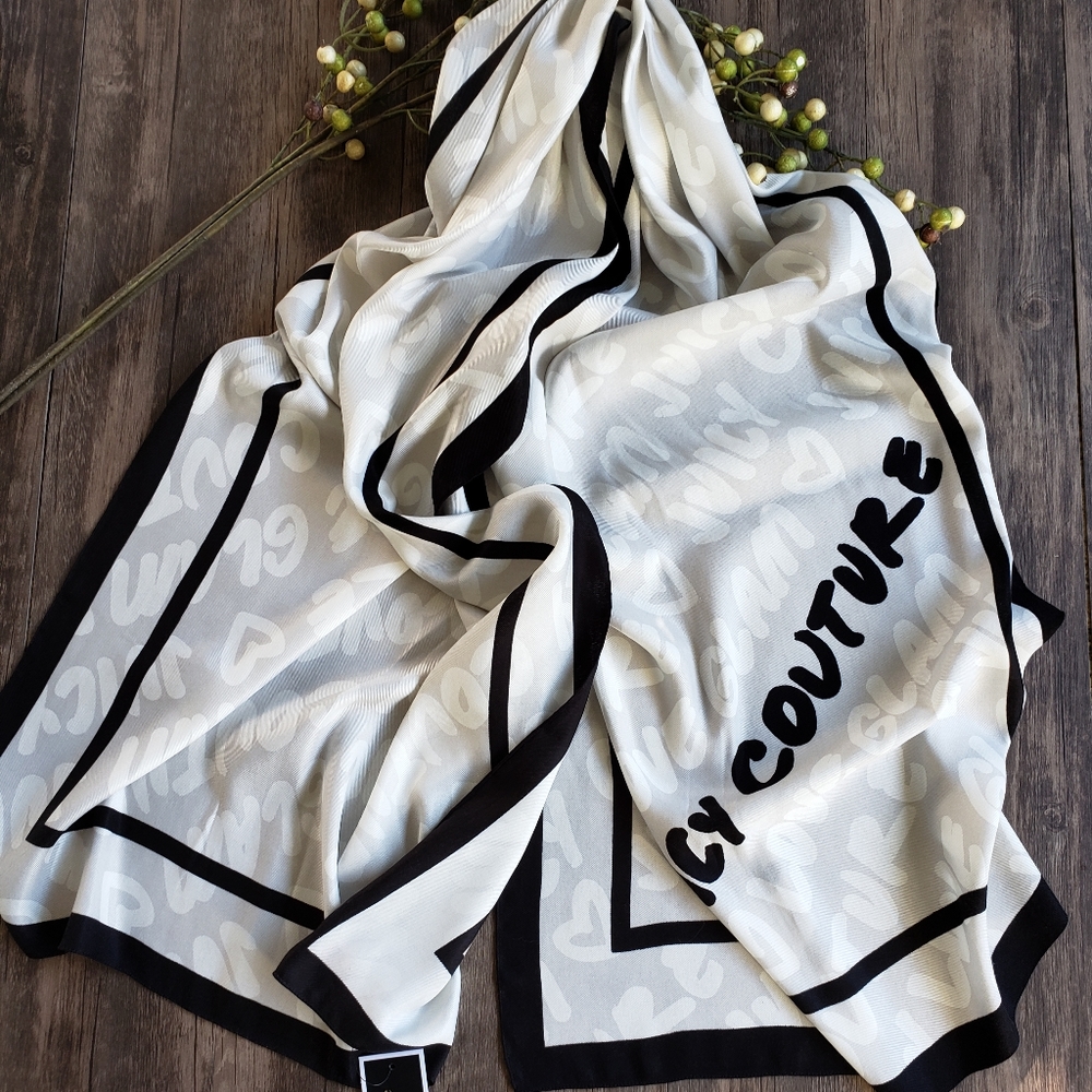 JUICY COUTURE WHITE+BLACK WRAP SCARF SHAWL NWT